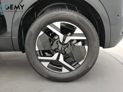 Photo 10 Peugeot 2008  Hybrid 145 e-DCS6