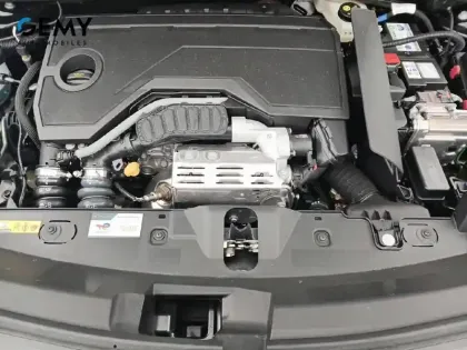 Photo 11 Peugeot 2008  Hybrid 145 e-DCS6