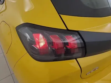 Photo 40 Peugeot 208  PureTech 75 S&S BVM5
