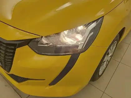 Photo 39 Peugeot 208  PureTech 75 S&S BVM5