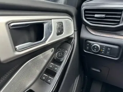 Photo 18 Ford Explorer 3.0 EcoBoost 457ch Parallel PHEV Platinum i-AWD BVA10 25cv