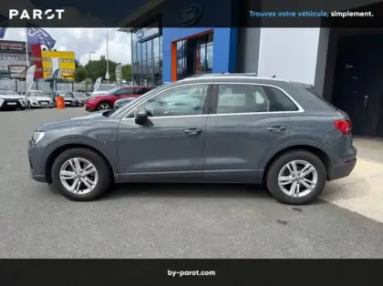 Photo 23 Audi Q3 35 TDI 150ch Design S tronic 7