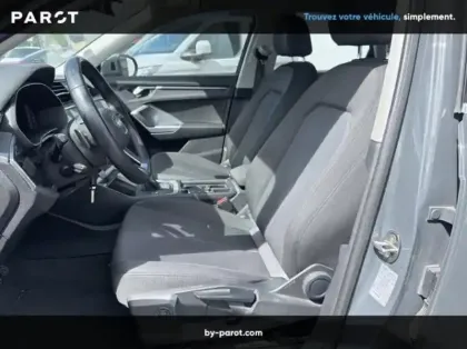 Photo 9 Audi Q3 35 TDI 150ch Design S tronic 7
