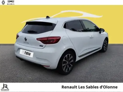 Photo 11 Renault Clio  1.6 E-Tech hybride 145ch Techno