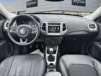Photo 7 Jeep Compass  1.6 MultiJet II 120ch Limited 4x2 Euro6d-T