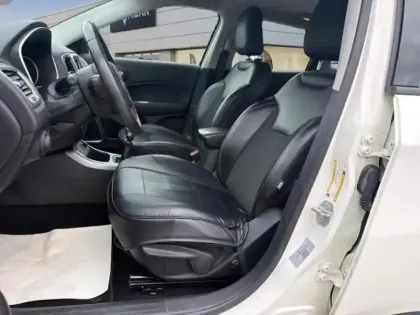 Photo 8 Jeep Compass  1.6 MultiJet II 120ch Limited 4x2 Euro6d-T