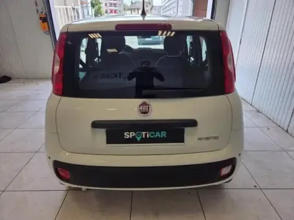 Photo 8 Fiat Panda  Pandina 1.0 65ch BSG S&S Hybrid Pop