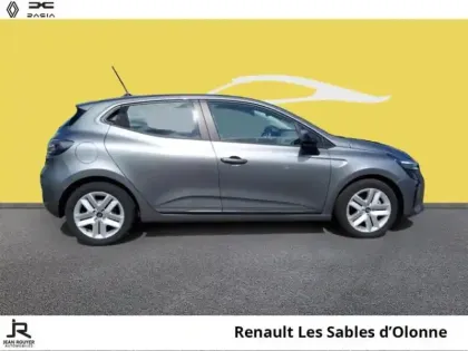 Photo 12 Renault Clio  1.6 E-Tech 145ch full hybrid Evolution