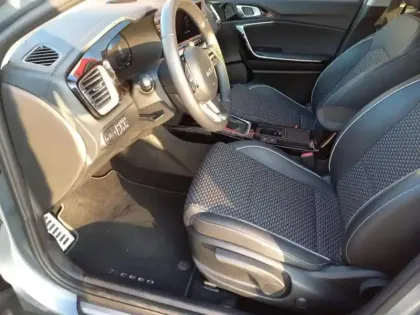 Photo 9 Kia Xceed  1.6 GDi 141ch PHEV Lounge DCT6