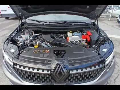 Photo 14 Renault Espace  1.2 E-Tech full hybrid 200ch esprit Alpine 7 places - 24