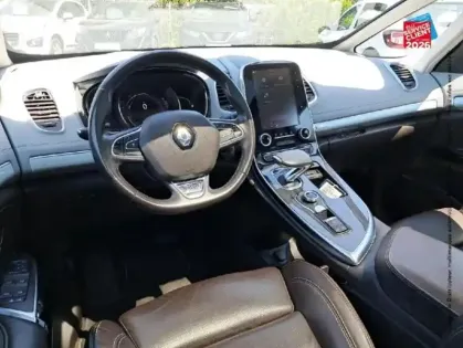 Photo 15 Renault Espace  1.6 dCi 160ch energy Initiale Paris EDC