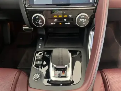Photo 9 Jaguar E-Pace  P200 FlexFuel MHEV R-Dynamic S BVA AWD