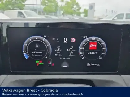 Photo 8 Volkswagen Tiguan  1.5 eTSI 150ch R-Line Edition DSG7