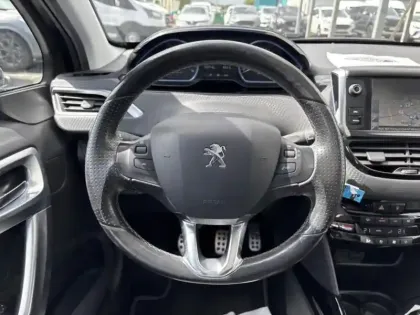 Photo 5 Peugeot 2008  1.6 BlueHDi 100ch Allure