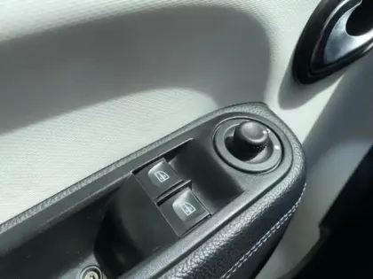 Photo 14 Renault Twingo  0.9 TCe 95ch Signature EDC