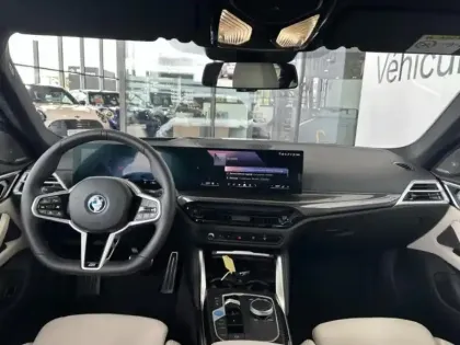 Photo 17 BMW I4  eDrive40 340ch M Sport