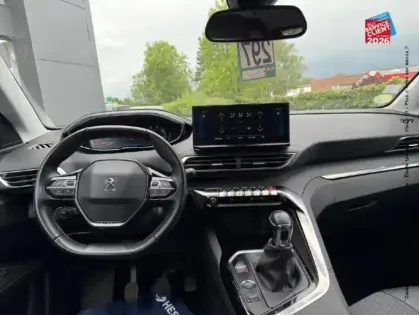 Photo 14 Peugeot 3008  1.5 BlueHDi 130ch S&S Allure Pack