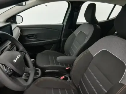 Photo 6 Dacia Sandero  1.0 TCe 90ch Stepway Essential
