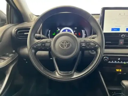 Photo 14 Toyota Yaris  116h Design 5p MY25
