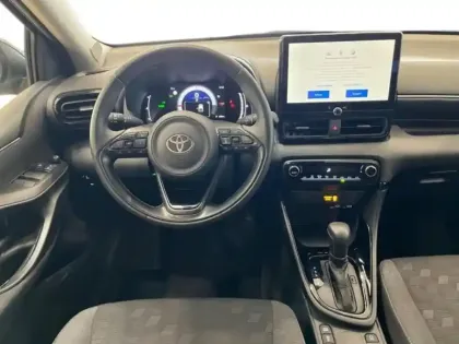 Photo 10 Toyota Yaris  116h Design 5p MY25