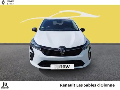 Photo 8 Renault Clio  1.5 dCi 100ch Evolution - 25