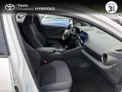 Photo 5 Toyota C-HR  2.0 Hybride 200ch Design NG23