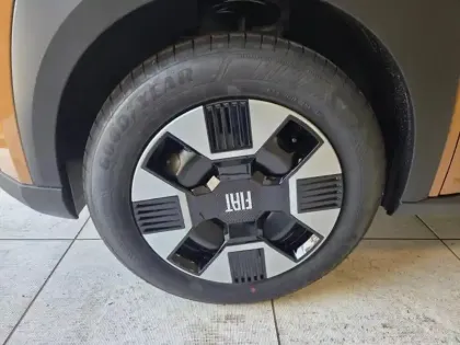 Photo 6 Fiat Panda Grande  Electrique 113ch Icône