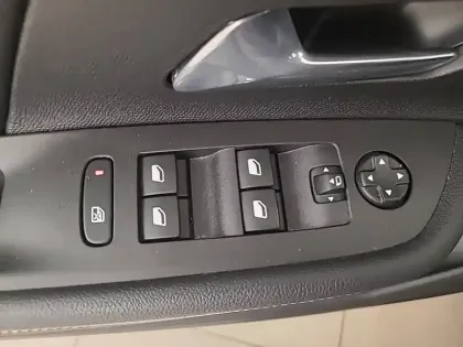 Photo 24 Opel Mokka  Electrique 136 ch & Batterie 50 kWh