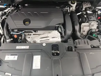 Photo 11 Peugeot 3008  Hybrid 225 e-EAT8