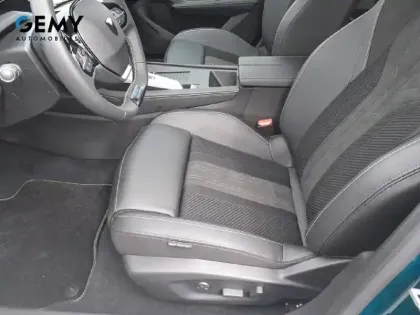 Photo 8 Peugeot 308  Electrique 55 kWh 156ch
