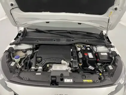 Photo 20 Peugeot 208  PureTech 100 S&S BVM6