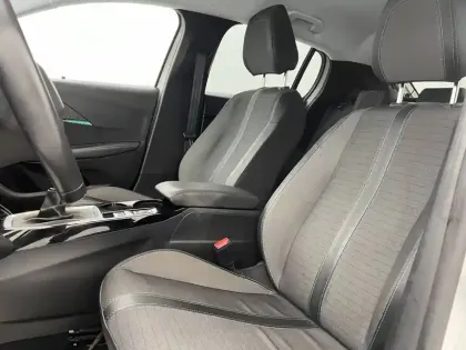Photo 13 Peugeot 208  PureTech 100 S&S BVM6