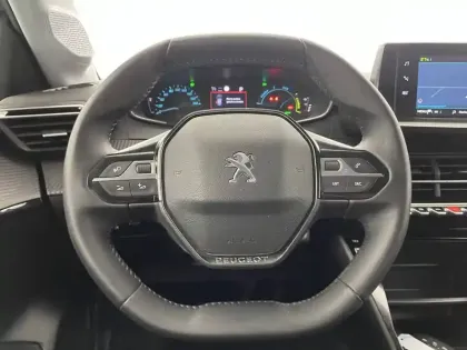 Photo 23 Peugeot 208  Electrique 50 kWh 136ch