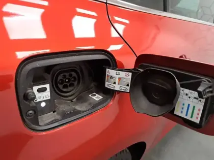 Photo 22 Renault Megane  IV Estate E-Tech plug-in hybrid 160