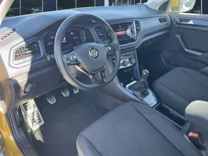 Photo 16 Volkswagen T-roc  1.0 TSI 115 Start/Stop BVM6