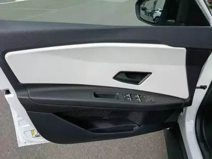 Photo 10 Renault 5 Renault  E-Tech Electrique 10 ch autonomie confort