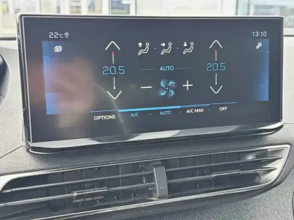 Photo 18 Peugeot 3008  Puretech 130ch S&S EAT8