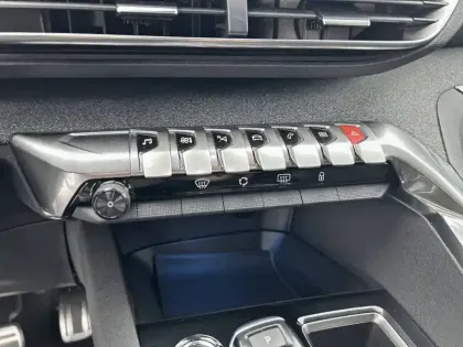 Photo 40 Peugeot 3008  Puretech 130ch S&S EAT8
