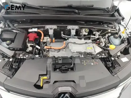 Photo 33 Renault Megane  E-Tech EV60 220 ch super charge