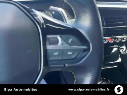 Photo 28 Peugeot 2008  PureTech 155 S&S EAT8