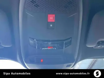 Photo 33 Peugeot 2008  PureTech 155 S&S EAT8