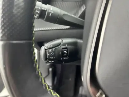 Photo 20 Peugeot 2008  PureTech 130 S&S BVM6