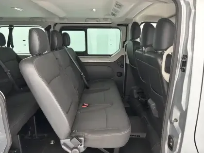 Photo 29 Renault Trafic  L1 dCi 150 Energy S&S