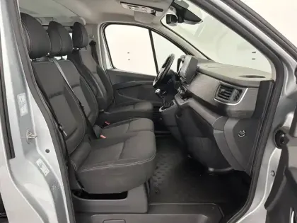 Photo 27 Renault Trafic  L1 dCi 150 Energy S&S