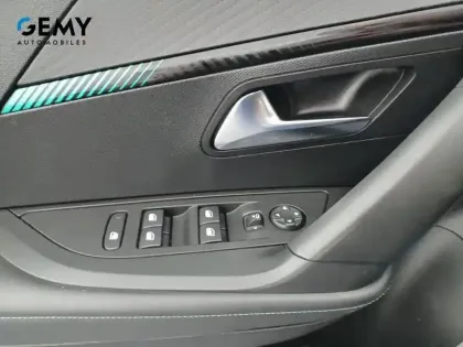 Photo 30 Peugeot 2008  BlueHDi 110 S&S BVM6