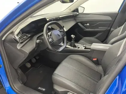 Photo 32 Peugeot 308  PureTech 130ch S&S BVM6
