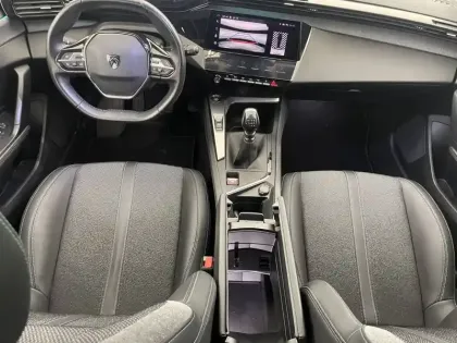 Photo 23 Peugeot 308  PureTech 130ch S&S BVM6