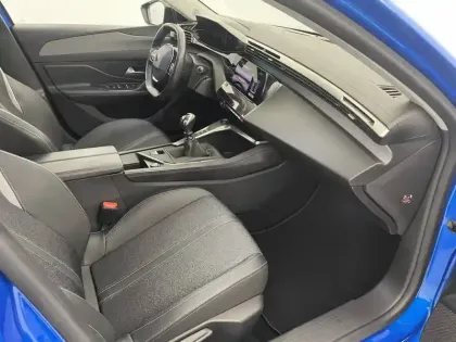Photo 27 Peugeot 308  PureTech 130ch S&S BVM6