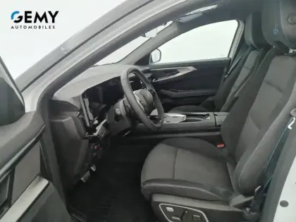 Photo 8 Renault Austral  E-Tech full hybrid 200 GSR2