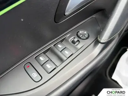 Photo 26 Peugeot 208  Electrique 50 kWh 136ch